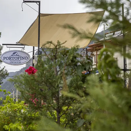 アパートホテル Portofino アクヤカ